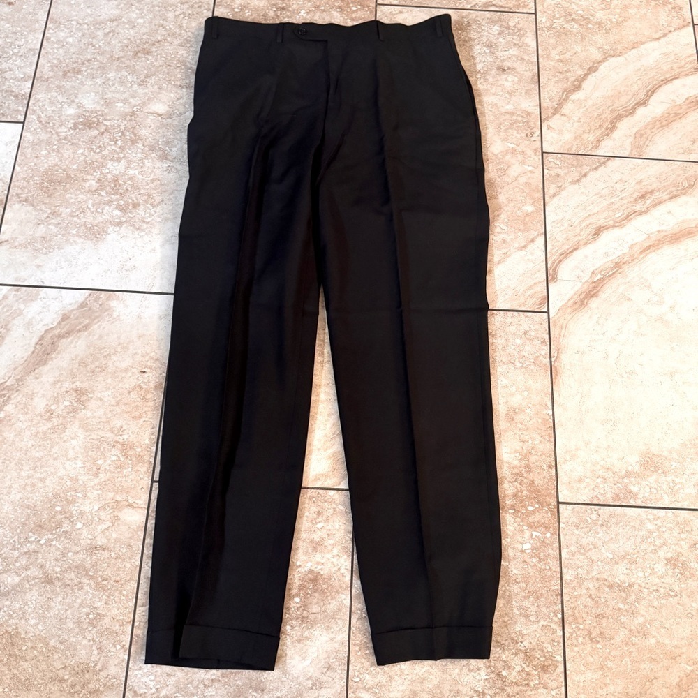Canali Black 100% Wool Vintage Pleats & Cuffs Great Condition to me Fully lined